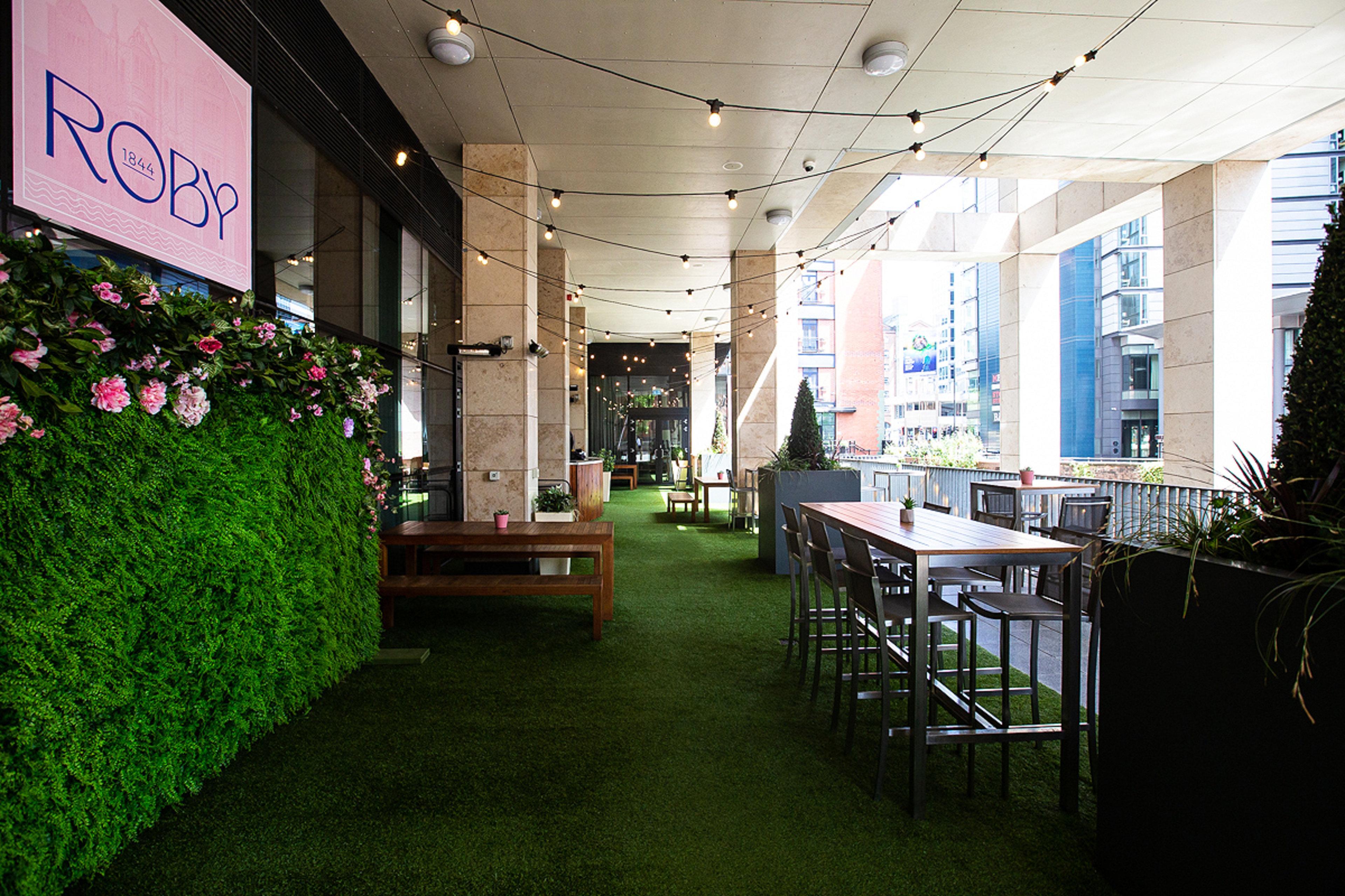 Holiday Inn Manchester - City Centre By Ihg Exterior foto