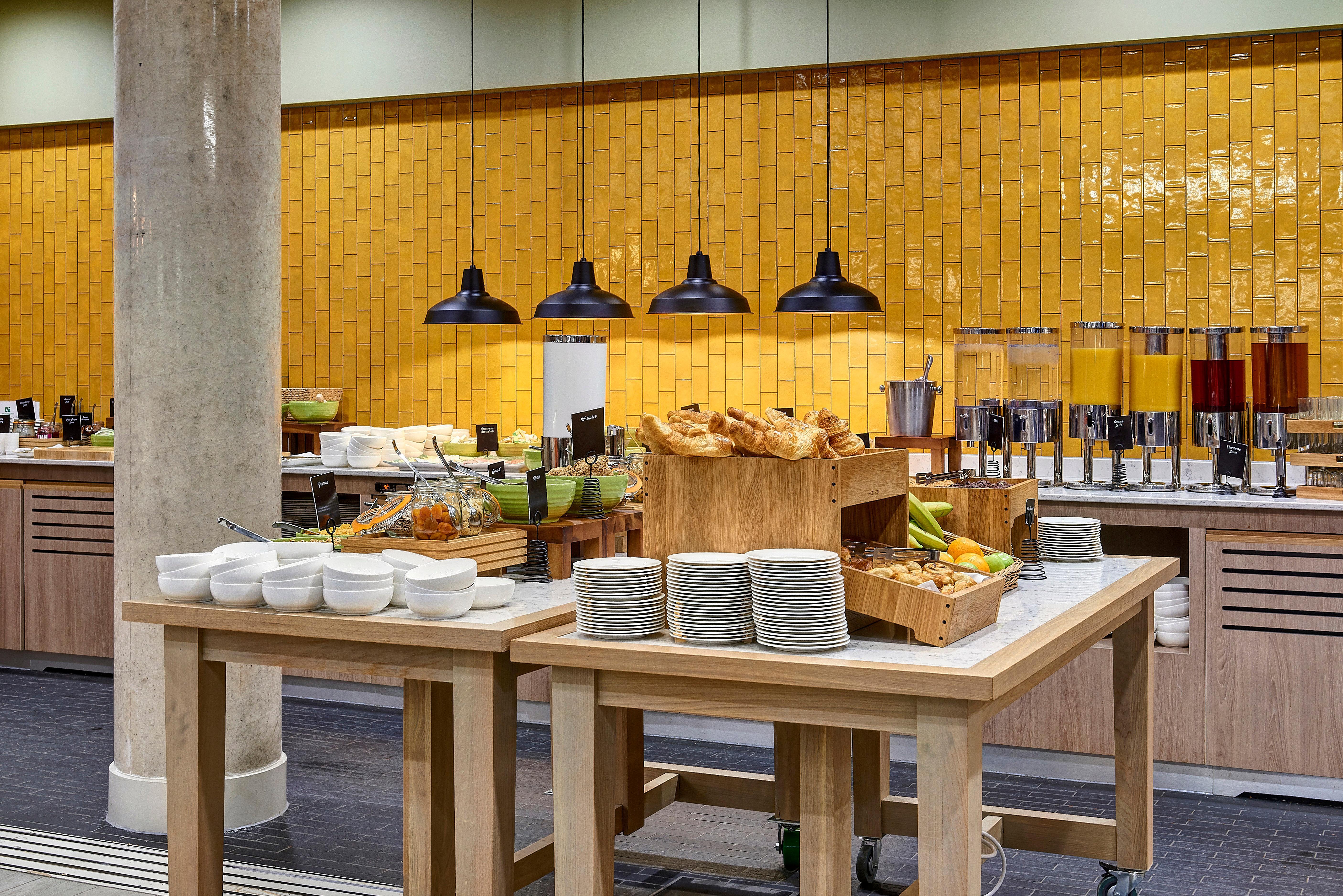 Holiday Inn Manchester - City Centre By Ihg Exterior foto